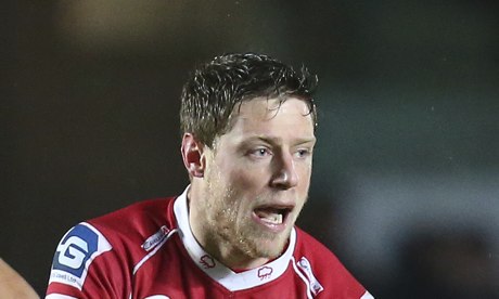 Rhys Priestland of Scarlets says it is hard to make career decisions while the row rumbles on. 