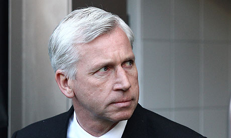 Alan-Pardew-Newcastle-Uni-008.jpg