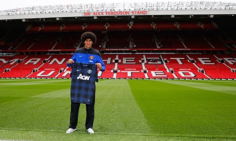 Manchester United's Marouane Fellaini