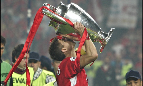 Steven Gerrard kisses the European Cup after leading Liverpool to an incredible victory over Milan 