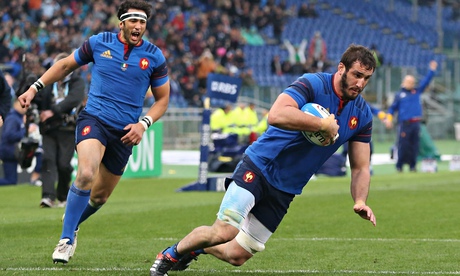 Yoann Maestri finishes off a fine passing move to score his first try for France.