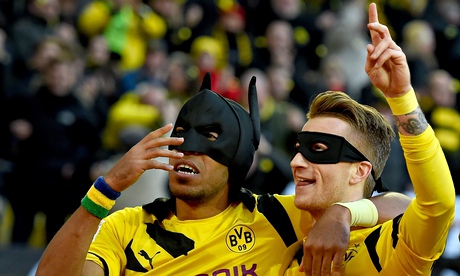 Borussia Dortmund v Schalke