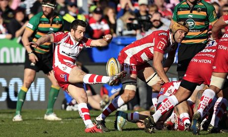 Gloucester's scrum-half Greig Laidlaw will employ his kicking skills against England on Saturday.