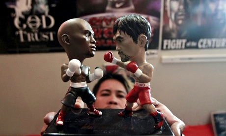 Manila miniature figurines of Manny Pacquiao and Floyd Mayweather