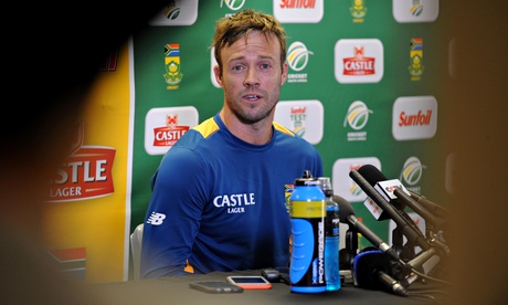 AB de Villiers speaks to the media ahead of South Africa's third Test match against England
