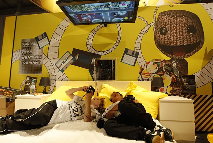 Gamescom 2010: Bed playstation
