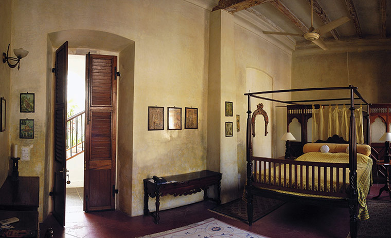 Life of Pi: Hotel L'Orient, Pondicherry 