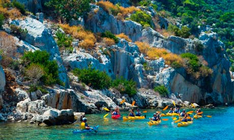 Families kayaking near Antalya