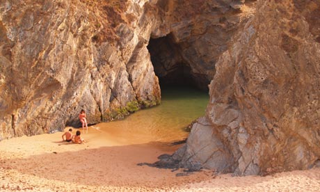 Porto Covo, by Ilha do Pessegueiro campsite