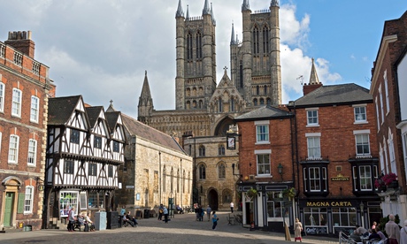 Lincoln cathedral, castle square