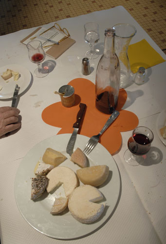 Matthew Fort in Berry: Berry goat's cheeses