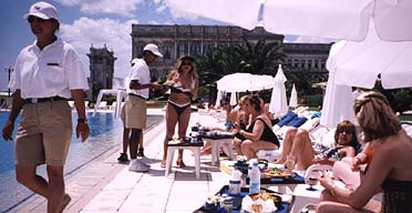 Kindred Spirits lounge by the pool, Istanbul