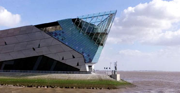 The Deep, Hull