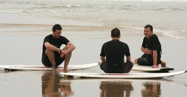 Learner surfers at Messanges