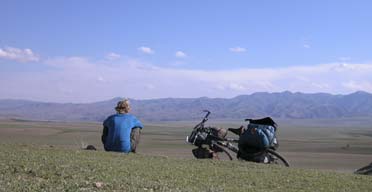 Alastair Humphreys with his bike