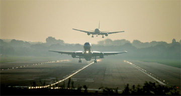 Planes land at Gatwick