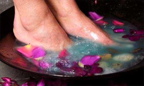 Renaissance Chancery Court spa foot massage