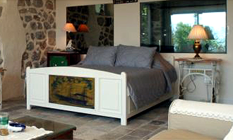 Oyster Residence, Beyaz Yunuz