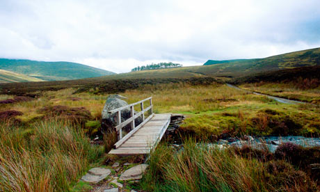 Melvyn Bragg's favourite walk, looking towards the YHA  Skiddaw House