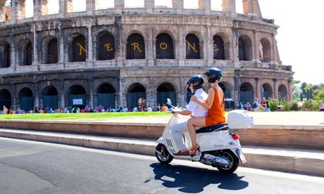 Vespa, Roman Coliseum