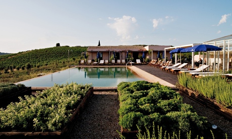 The pool at La Foresteria