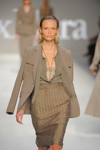 Look the Business: Look the Business - Boardroom