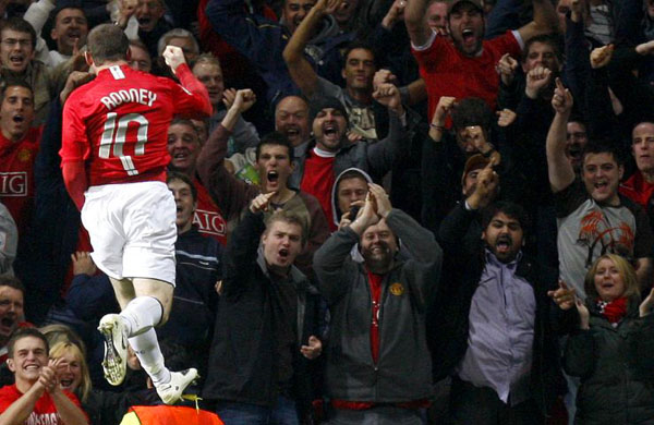 Wayne Rooney celebrates