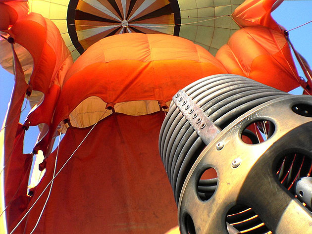Deflating balloon, Australia
