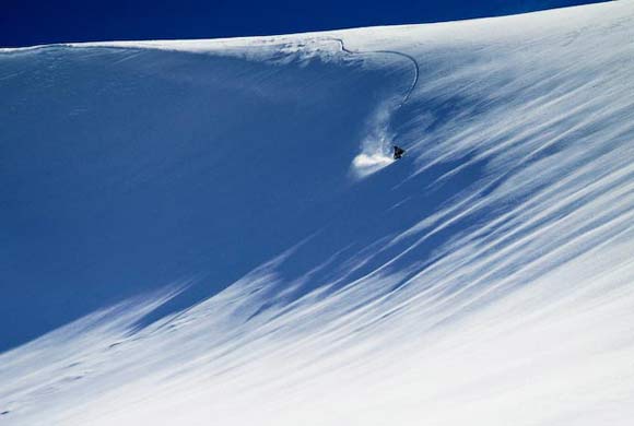 Snowboarding on Cairngorm