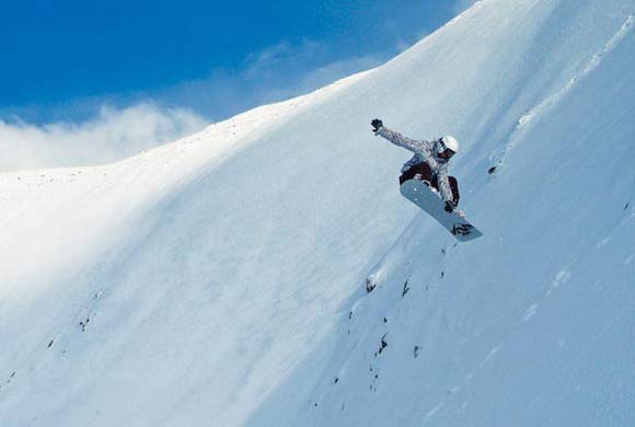 Snowboarding on Cairngorm