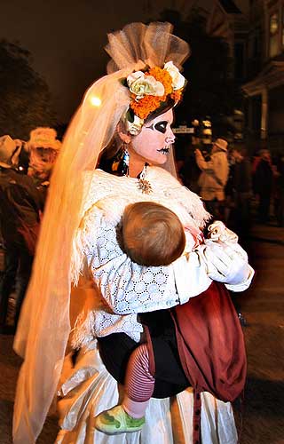 Dia de los Muertos in the Mission