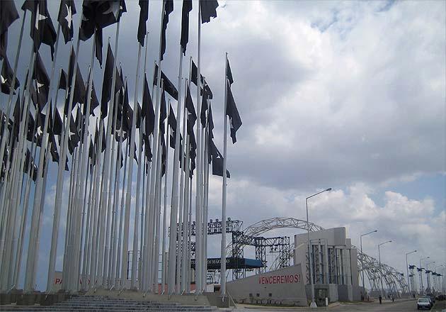 Cuba: black flags