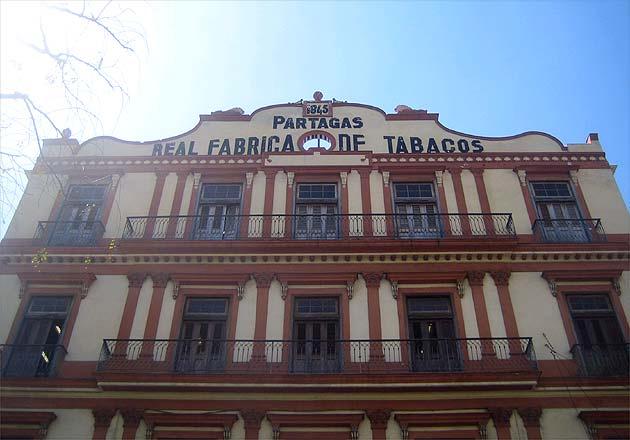 Cuba: Cigar factory