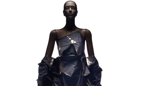 Issey Miyake wins fashion prize at the Design of the Year awards ...