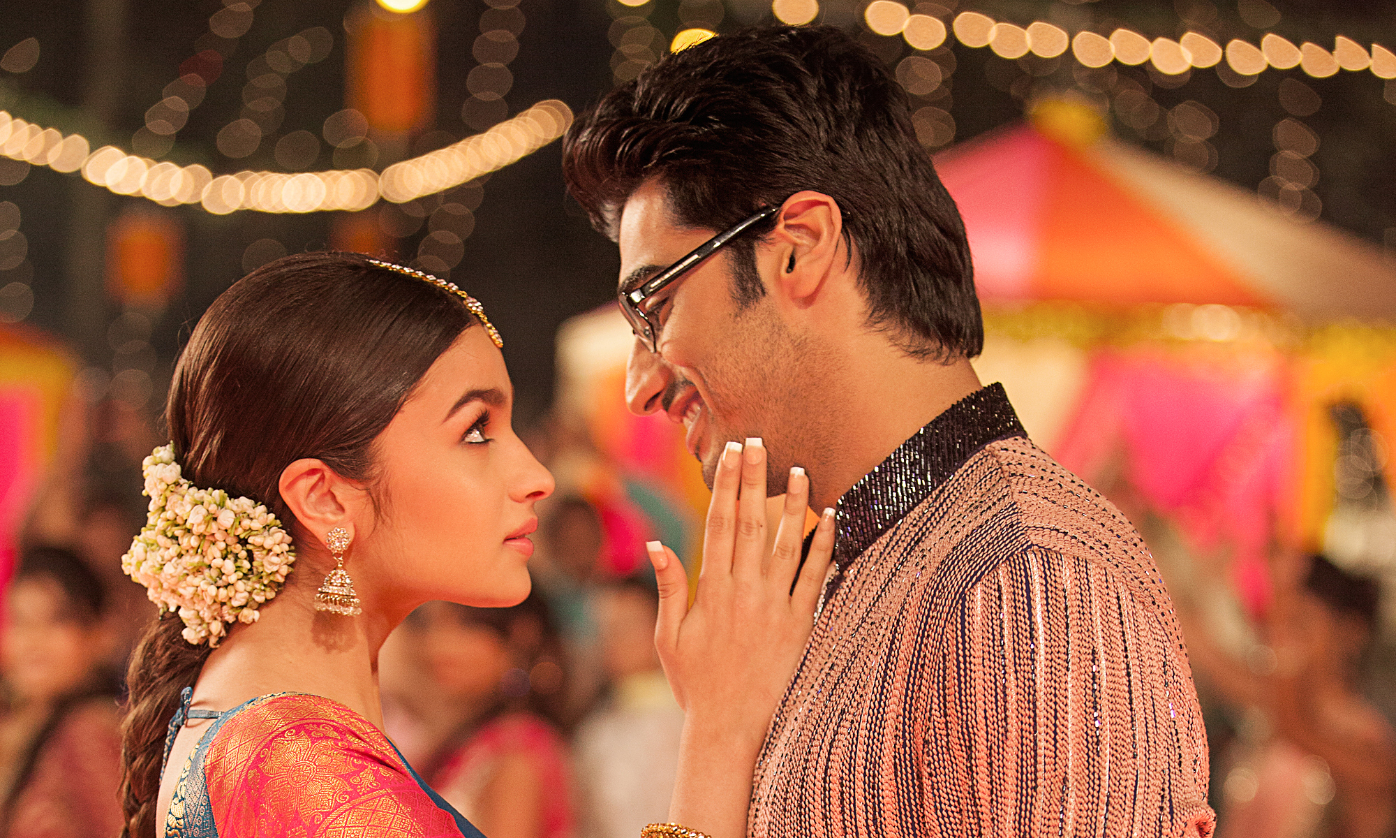 2 States And Screen Kisses Bollywood Is Cranking It Up A Notch