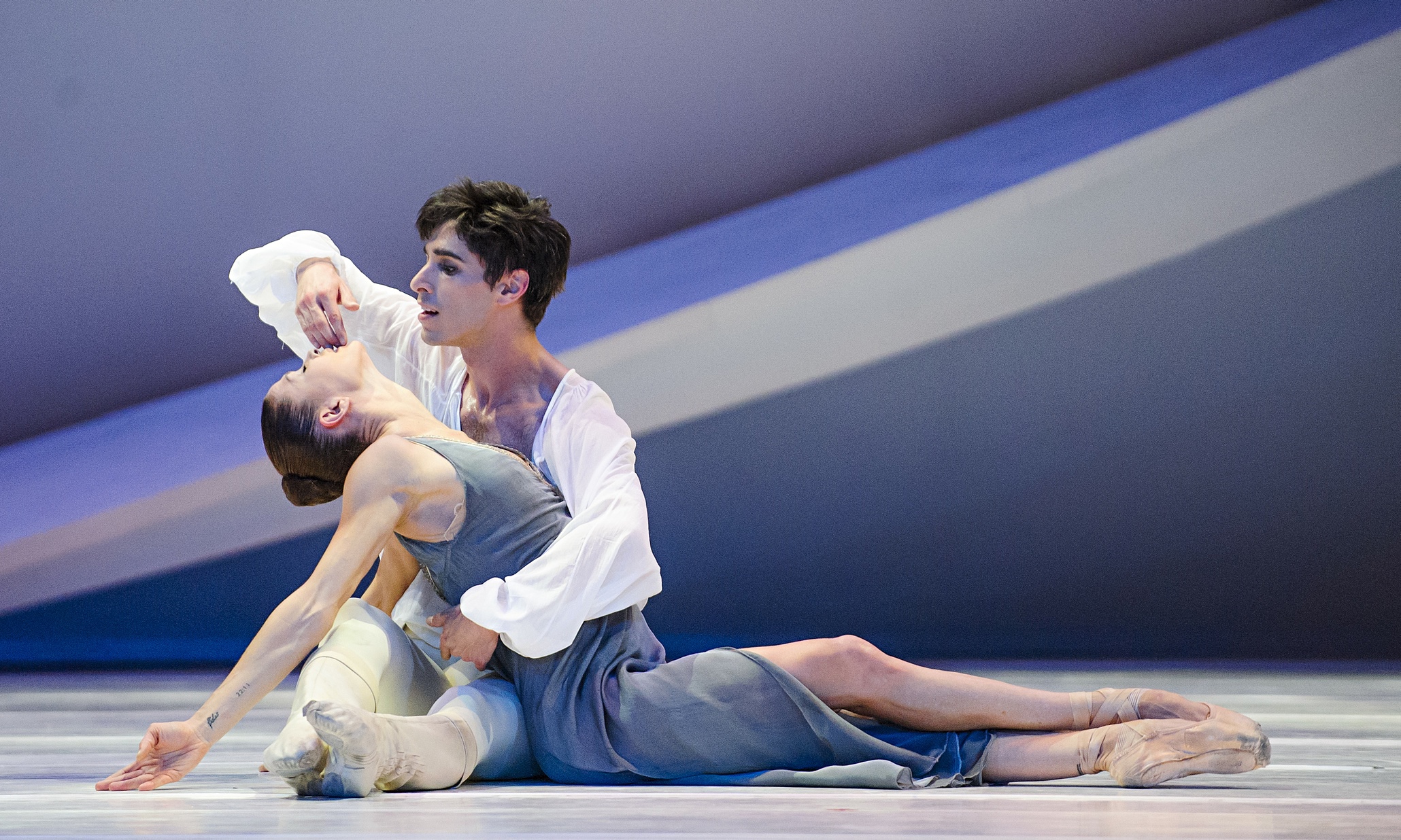 Les Ballets de Monte Carlo: Romeo and Juliet review – Prokofiev, puppets and a killer plinth