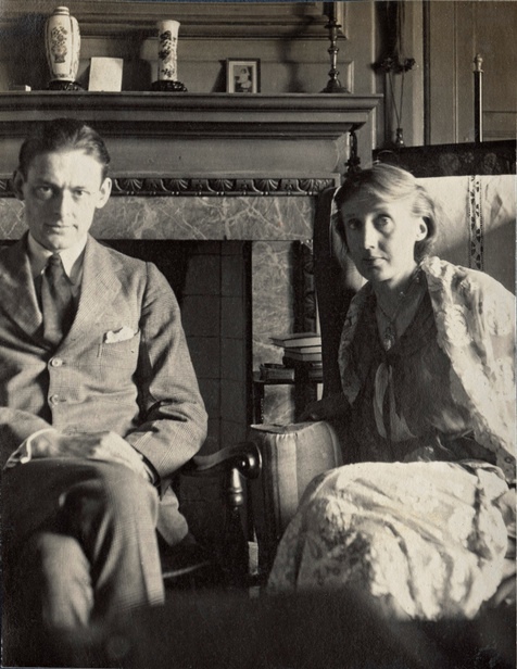 Photograph of Virginia Woolf with TS Eliot, by Ottoline Morrell at Garsington Manor, 1924.