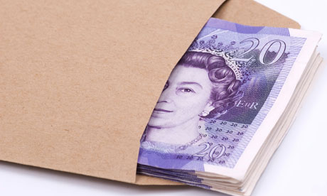 Stack-of-British-pounds-i-007.jpg