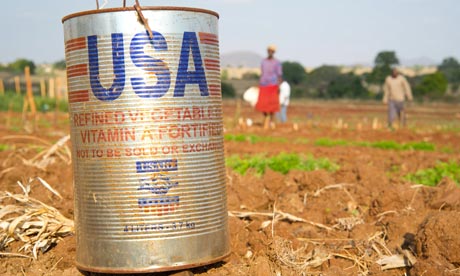 MDG : US Food aid ( USAID ) : A USAID vegetable oil can in Zimbabwe