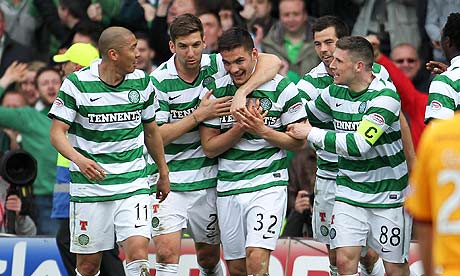 Champions and League Leaders Set For Showdown