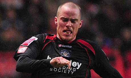 Iain Hume