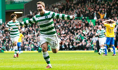 Celtics-Kris-Commons-cele-005.jpg