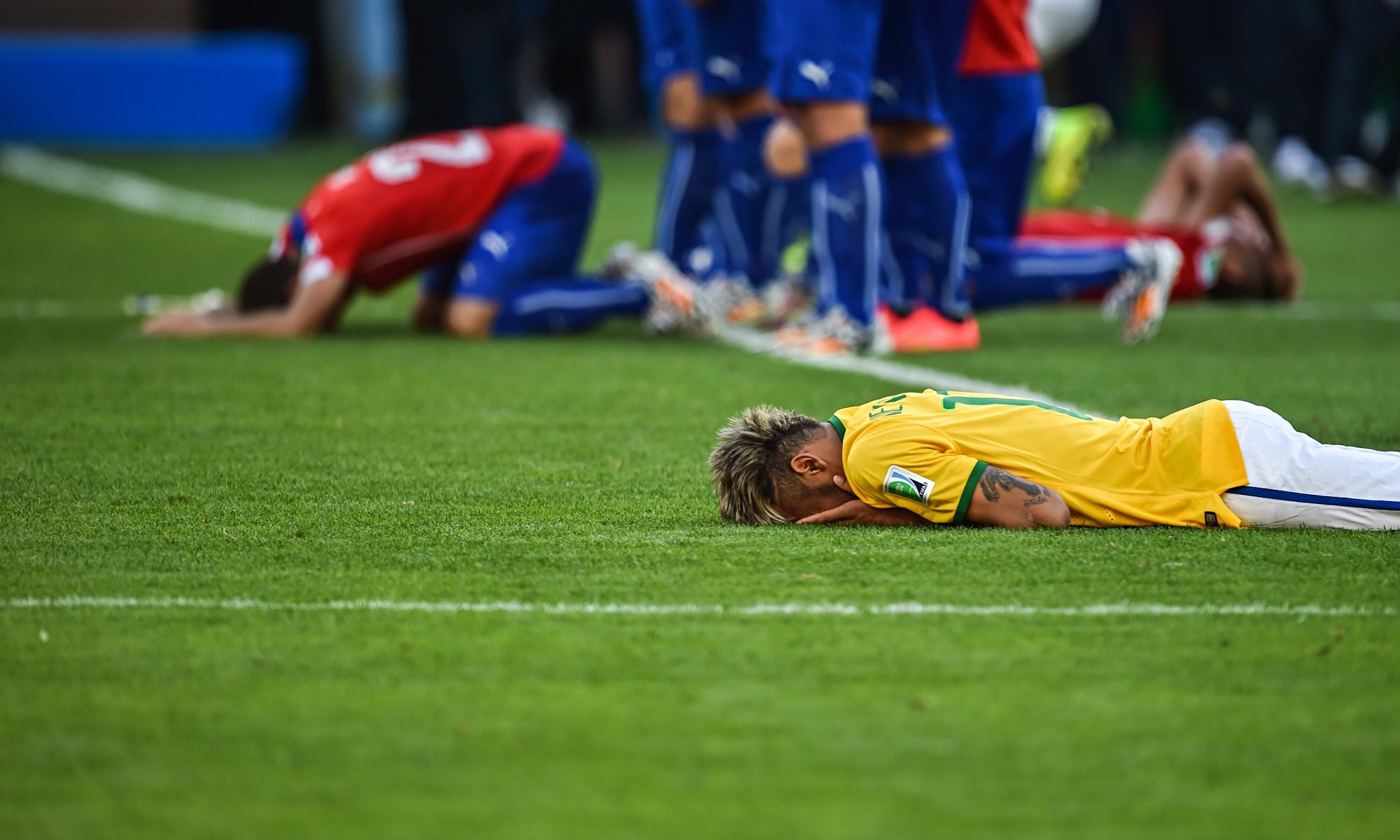 Brazil S Neymar Steps Up Against Chile To Keep World Cup Dream Alive
