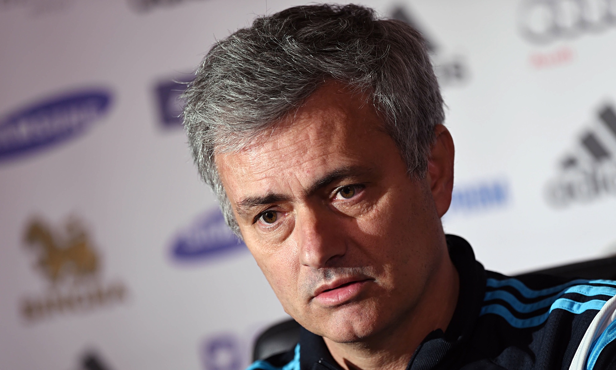 José Mourinho spot-on with response to Chelsea fans’ Paris incident