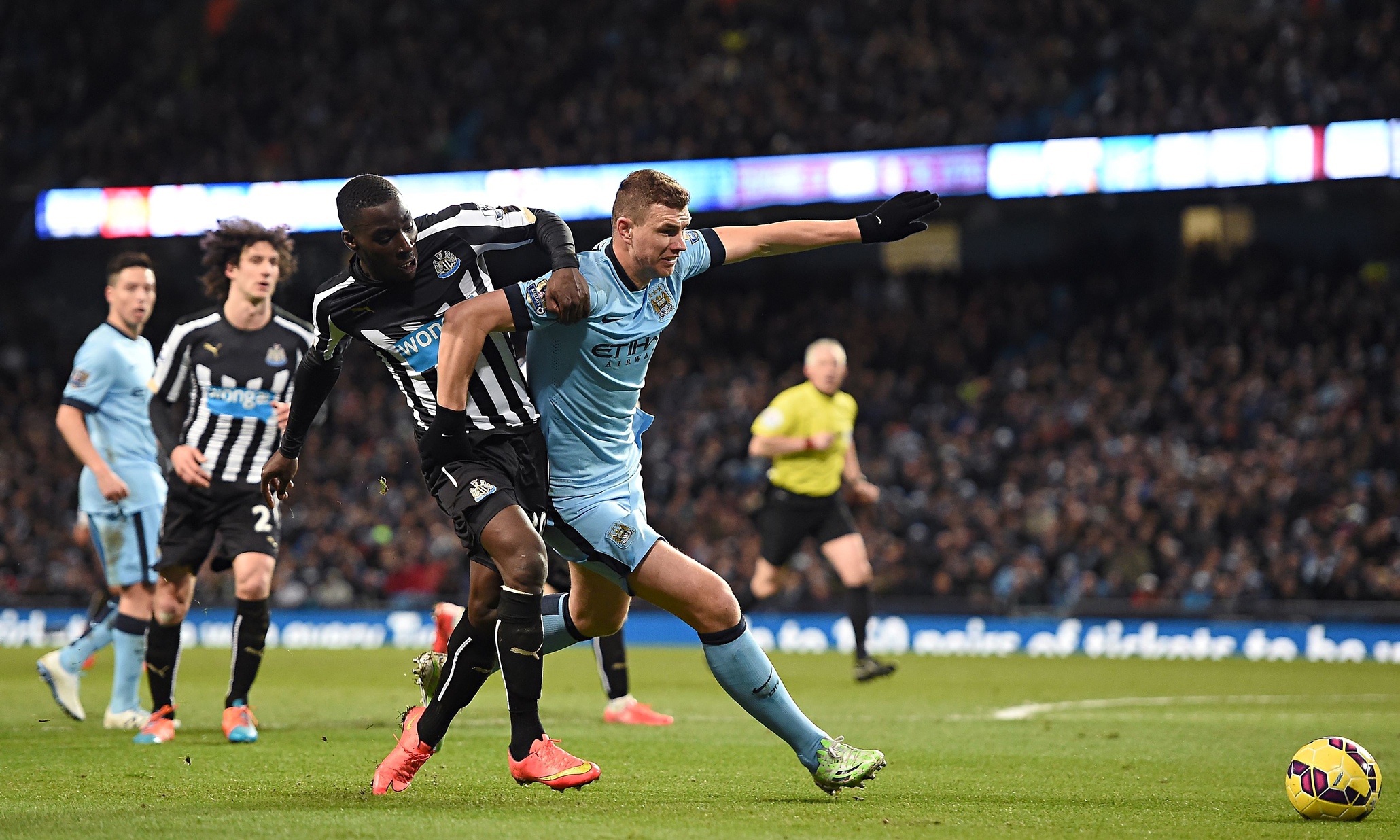 Manchester City run riot against Newcastle with Edin Dzeko rampant