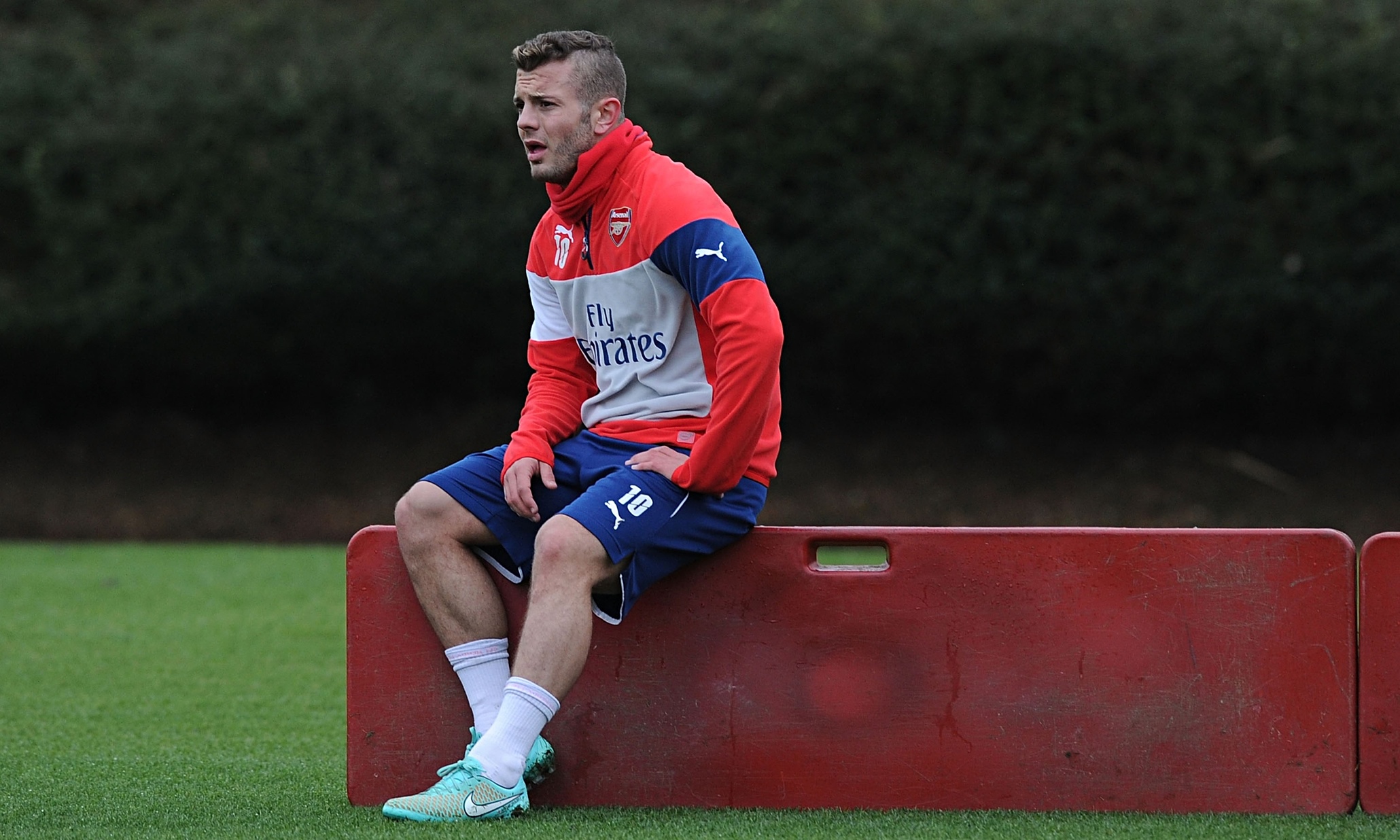 Jack Wilshere reignites smoking debate by being pictured with shisha pipe