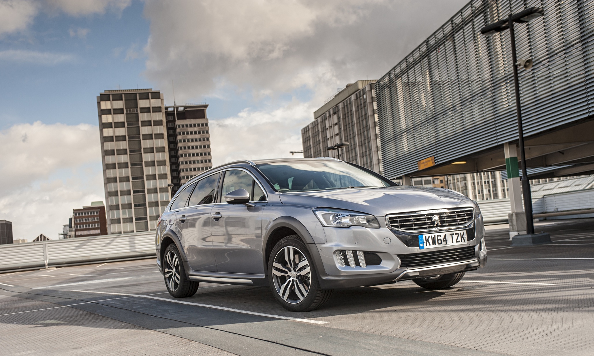 On the road: Peugeot 508 RXH Blue HDi 180 – car review
