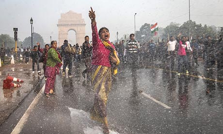 Police fire water cannons at protesters  demonstrating at Delhi's India Gate 