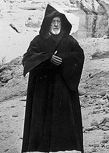 Alec Guinness, who played Obi-Wan Kenobi in Star Wars, in one scene filmed in the Tunisian Sahara