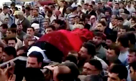 Protesters shot at by Syrian forces in Homs